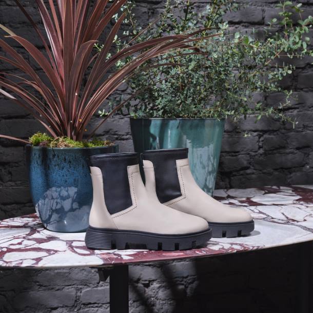 Geox 0ZTB255 Light Taupe/Black Vilde Woman