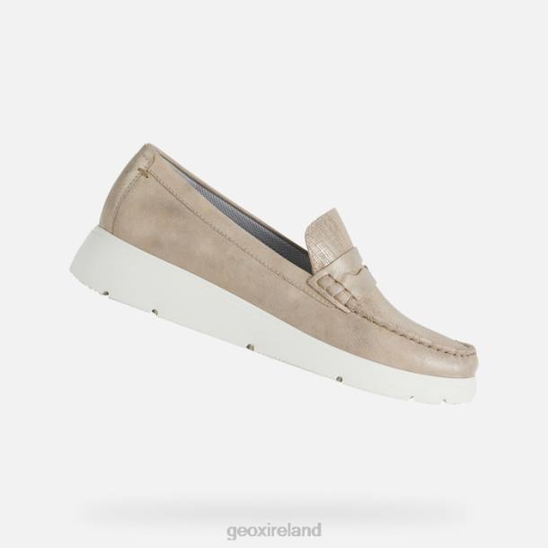 Geox 0ZTB555 Light Gold Arlara Woman